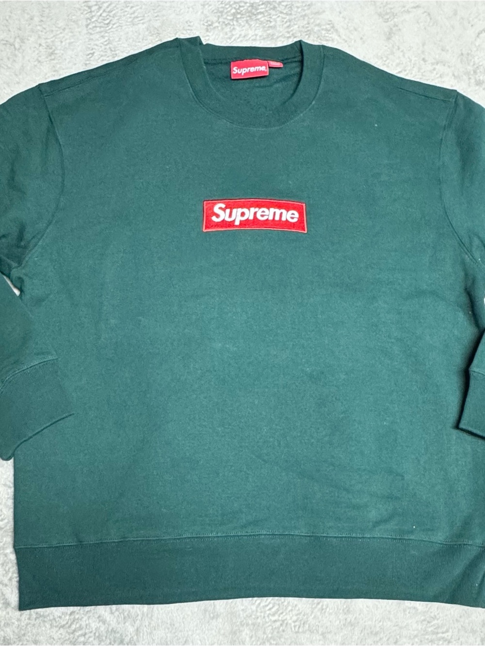 NWOB Supreme FW22 Dark Pine Green Red Box Logo Crewneck Men's Large AUTHENTIC